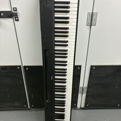 Yamaha P‑143 Weighted 88‑Key Digital Piano – Barely Used