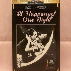 VHS movie It Happened One Night 1934 comedy Claudette Colbert Clark Gable 