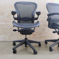 Still Available Herman Miller Aeron Office Chair Size B Read Description 👇🏻 