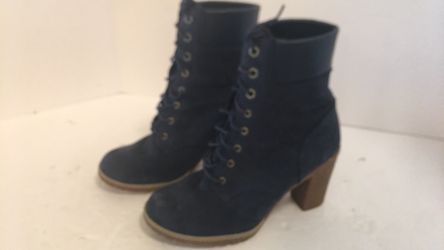 Timberland Women’s size 8 Blue Suede Lace Up High Heels Ankle Booties  A14H1 in great condition. 