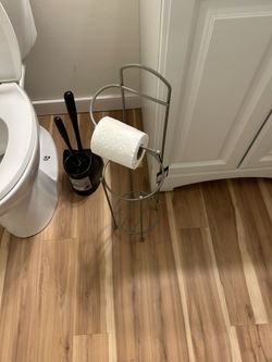 2 tissue roll holders