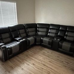 Sofá Seccional Reclinable. Leather 