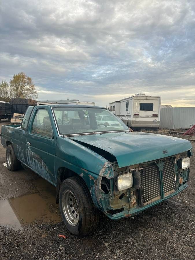 1995 NISSAN PICK UP🚗FULL PART OUT!!