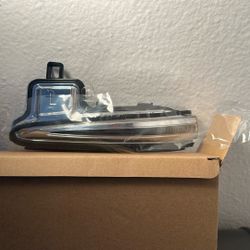 Toyota Tacoma 2020 Blinker Lights. OEM