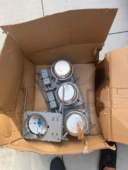 Recessed cans