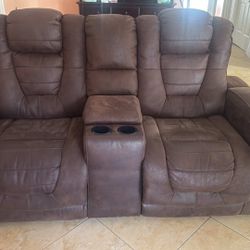 ELECTRIC RECLINER SOFA AND LOVESEAT