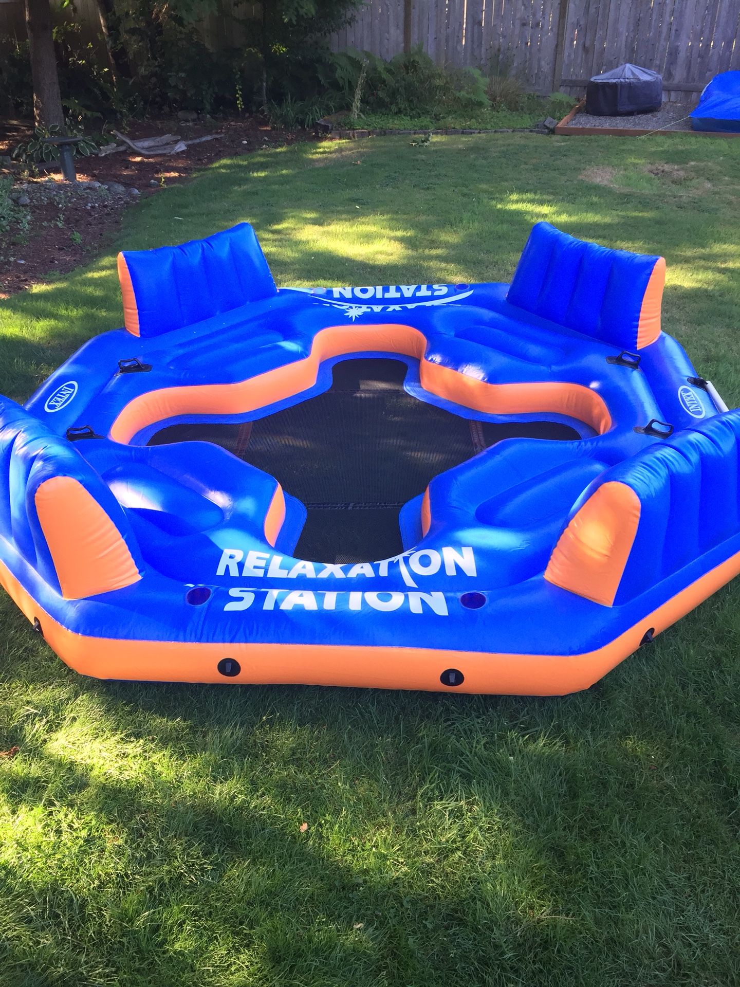 INTEX Inflatable ‘Relaxation Station’ Party Float