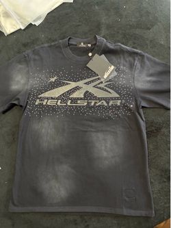 Size medium black Hellstar shirt