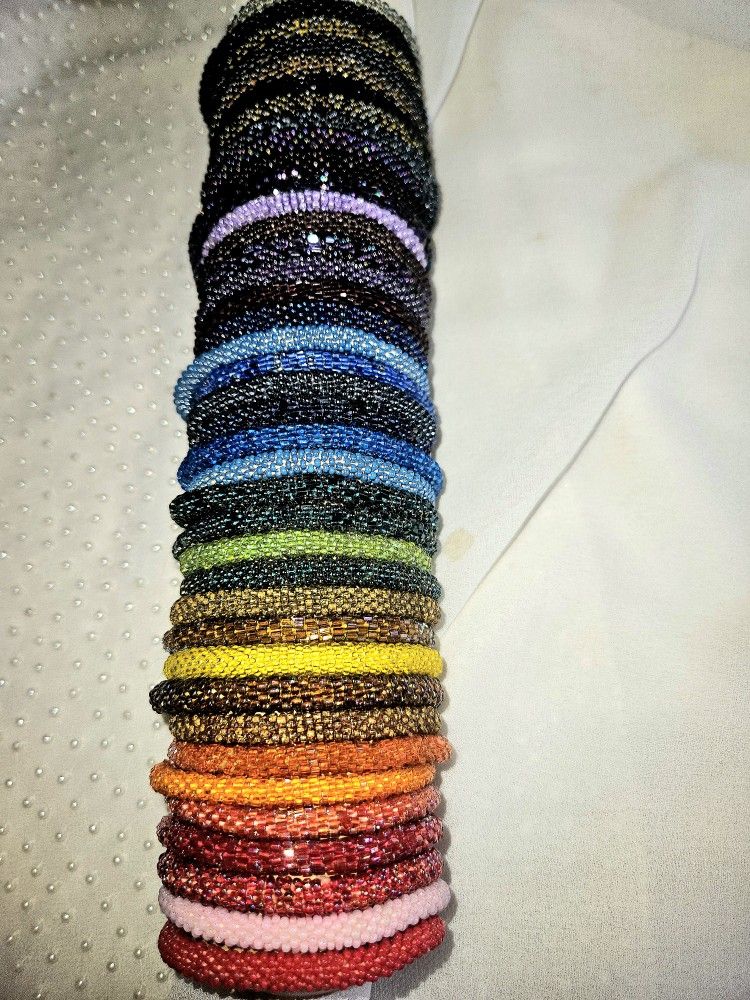 40 Vintage Bead Bracelets Fit Over 7" HAND Circumference