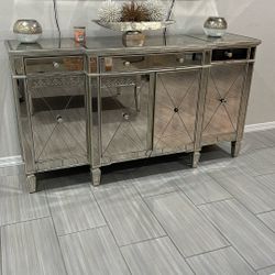 The Gallery Mirror Buffet 
