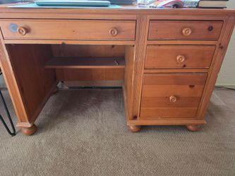 Broyhill Desk Solid Pine