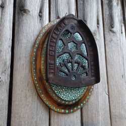 Vintage 1900s cast flat iron starburst sad iron trivet & handmade painted frame display