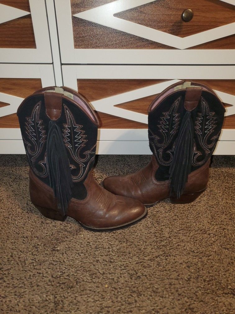 Women's Fringed Western Boots