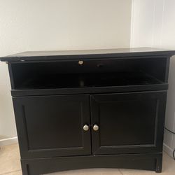 TV Stand / End Table With Caninet