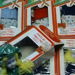 13 Porcelain Dolls Trim A Tree