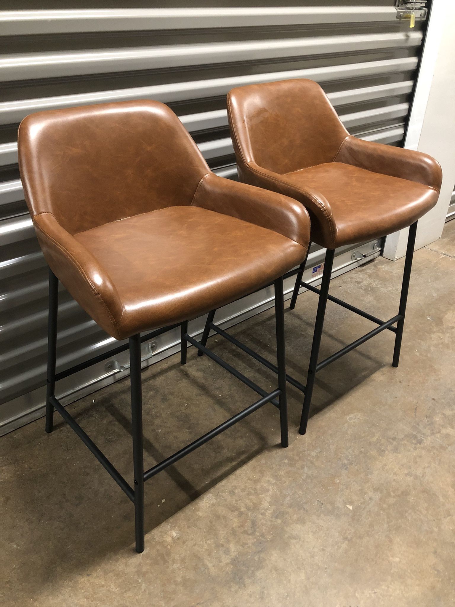 Daniella 24” Counter Stools – Set of 2 ✨