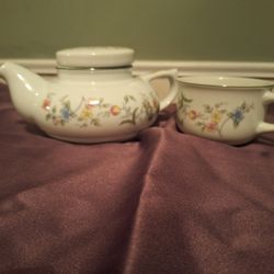 Andrea Sadak teapot and cup