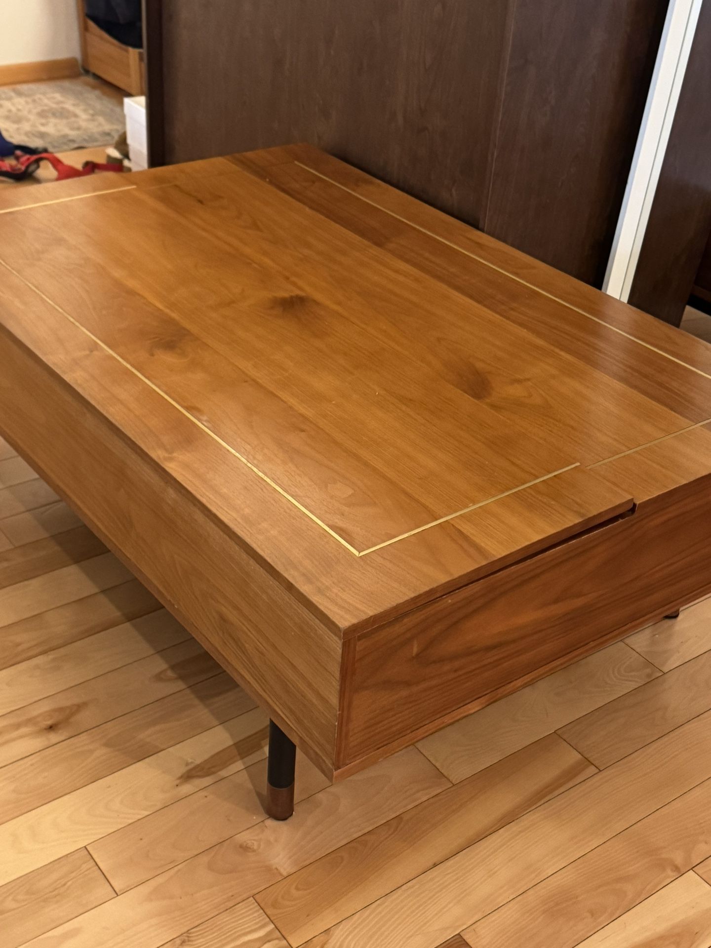 Lifting Coffee Table With Storage