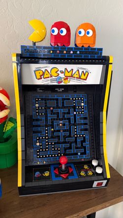 LEGO Pac-Man 10323