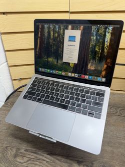 Macbook Pro 16gb ram 256 GB as i7