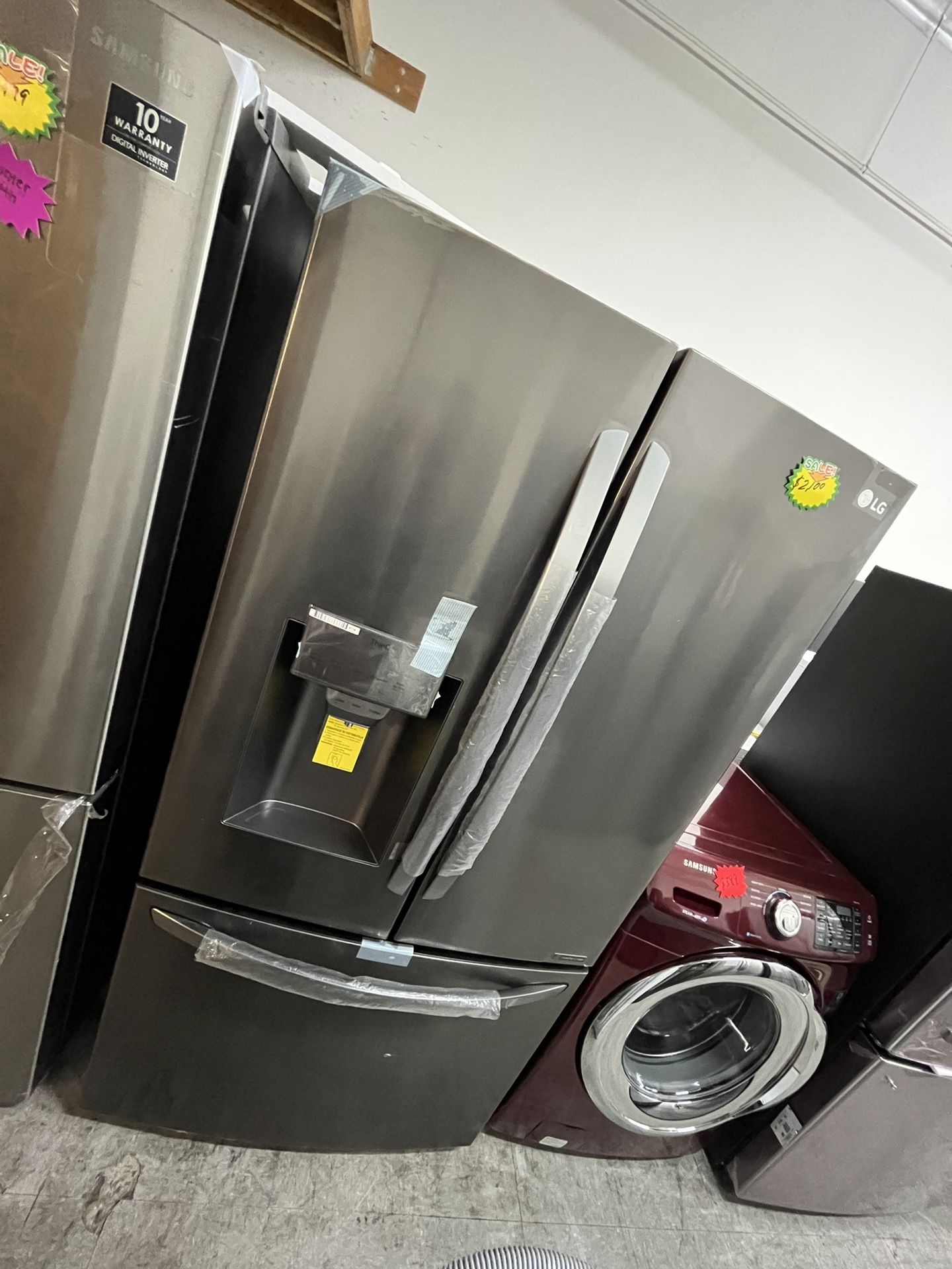 LG NEW COUNTER DEPTH REFRIGERATOR BLACK STAINLESS STEEL / SMART THIN Q Appliances