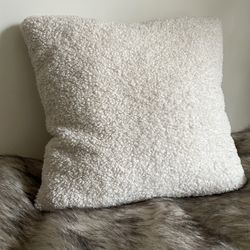 Cozy Teddy Faux Fur Pillow 20" Ivory