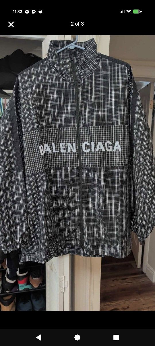 Balenciaga Light Jacket XXL Fits Like XL