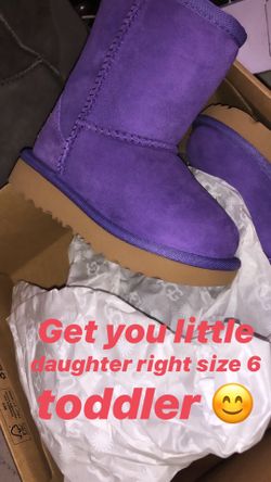 Size 6 toddler uggs brand new