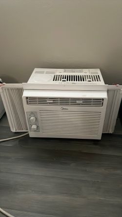 A/c midea white 5,000 btu
