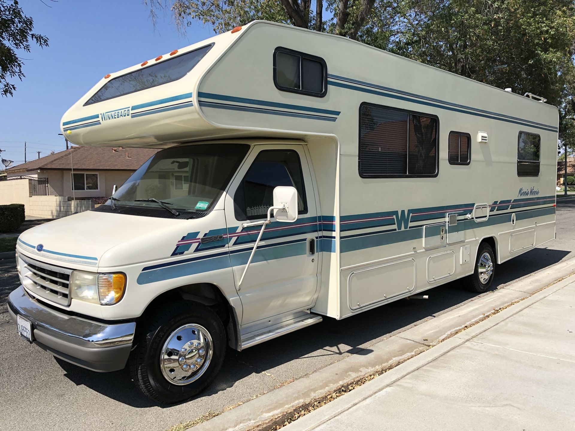 1994 Winnebago Minnie Winnie Class C Low Miles Very Clean Inside & Out