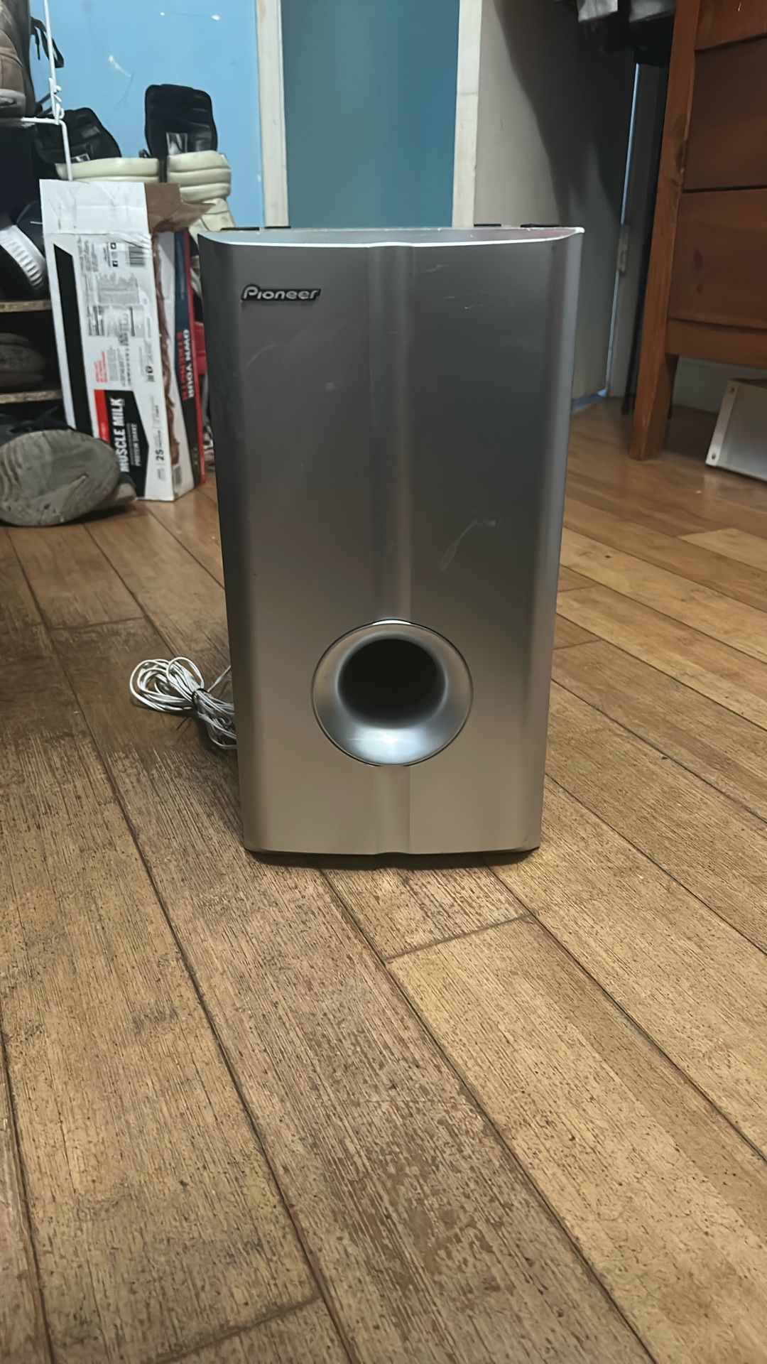 Pioneer S-FCRW2700 Subwoofer Sounds Great