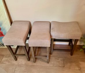 Cloth Bar Stools in great condition