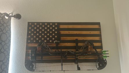 Compound bow and rack