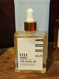 GODA silk body oil