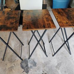 Set Of 3 TV Trays. Like New 