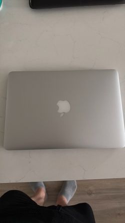 Apple MacBook Pro 13inch Model A1502 250GB
