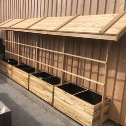 Custom Beautiful privacy wall Tomato Tower Planter Box Garden Bed Decor Outdoor Design cedar redwood