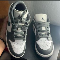 Air Jordan 1 Low Grey White Sneakers