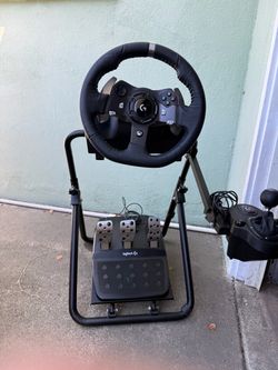 Logitech G920 Racing Wheel with Stand and Shifter
