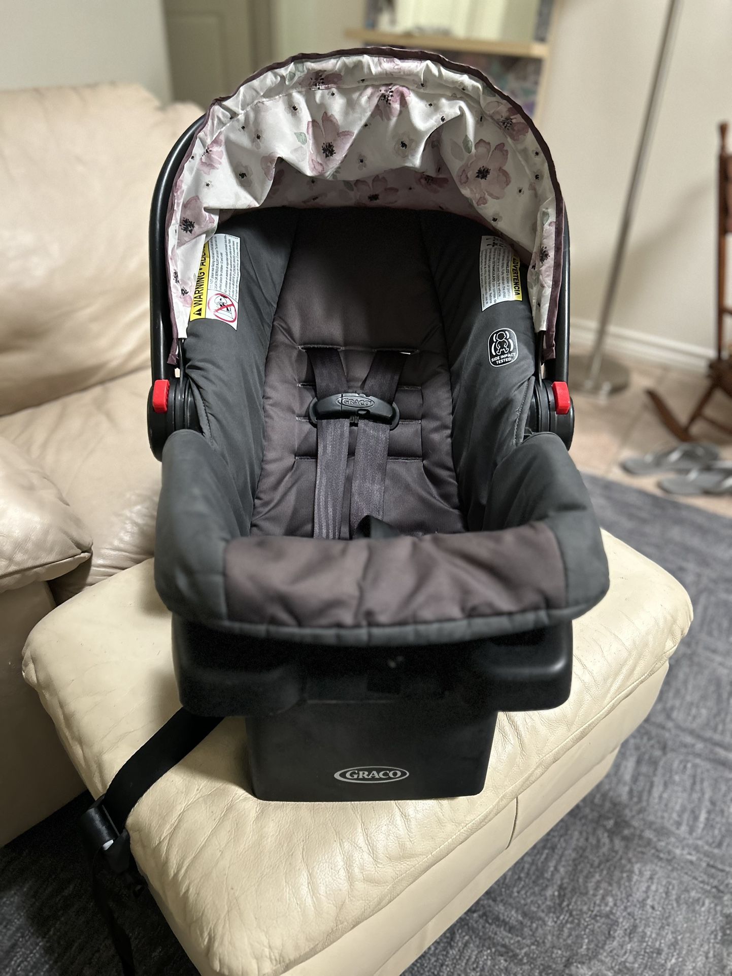 Graco Snug Ride Infant Carseat- Clean & Perfect 