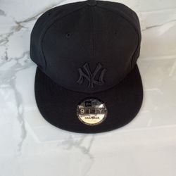 New York Yankees snapback hat 🧢