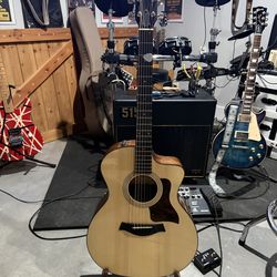 Taylor 214-ce DLX Acoustic Guitar