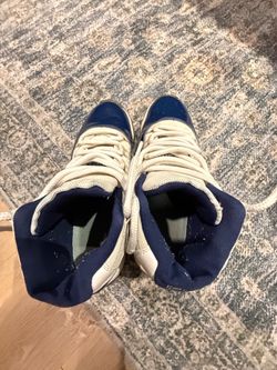 Jordan 11s  used size 9