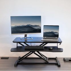  Height adjustable desk