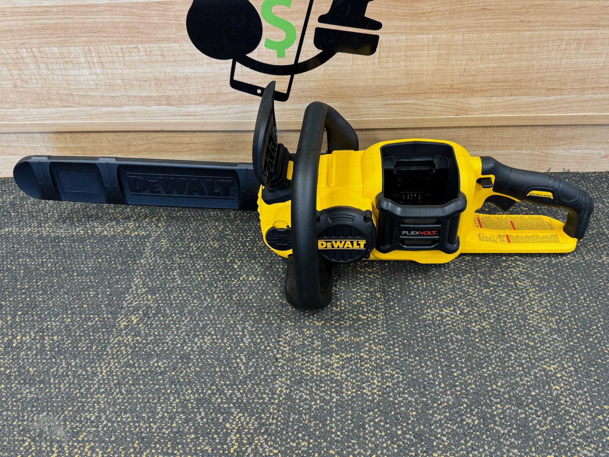 DEWALT DCCS670 FLEXVOLT 60V MAX 16" Brushless Cordless Battery Powered Chainsaw