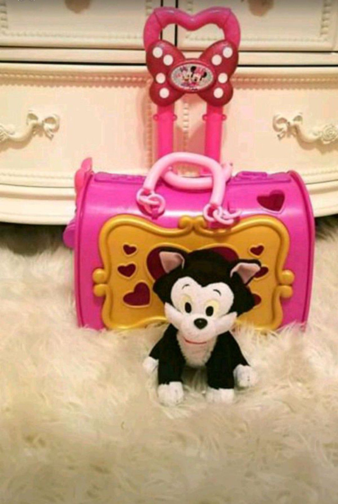 Minnie Mouse Figaro Set