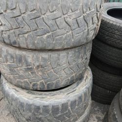 33x12.50R20 Toyo Rt Tires (4)