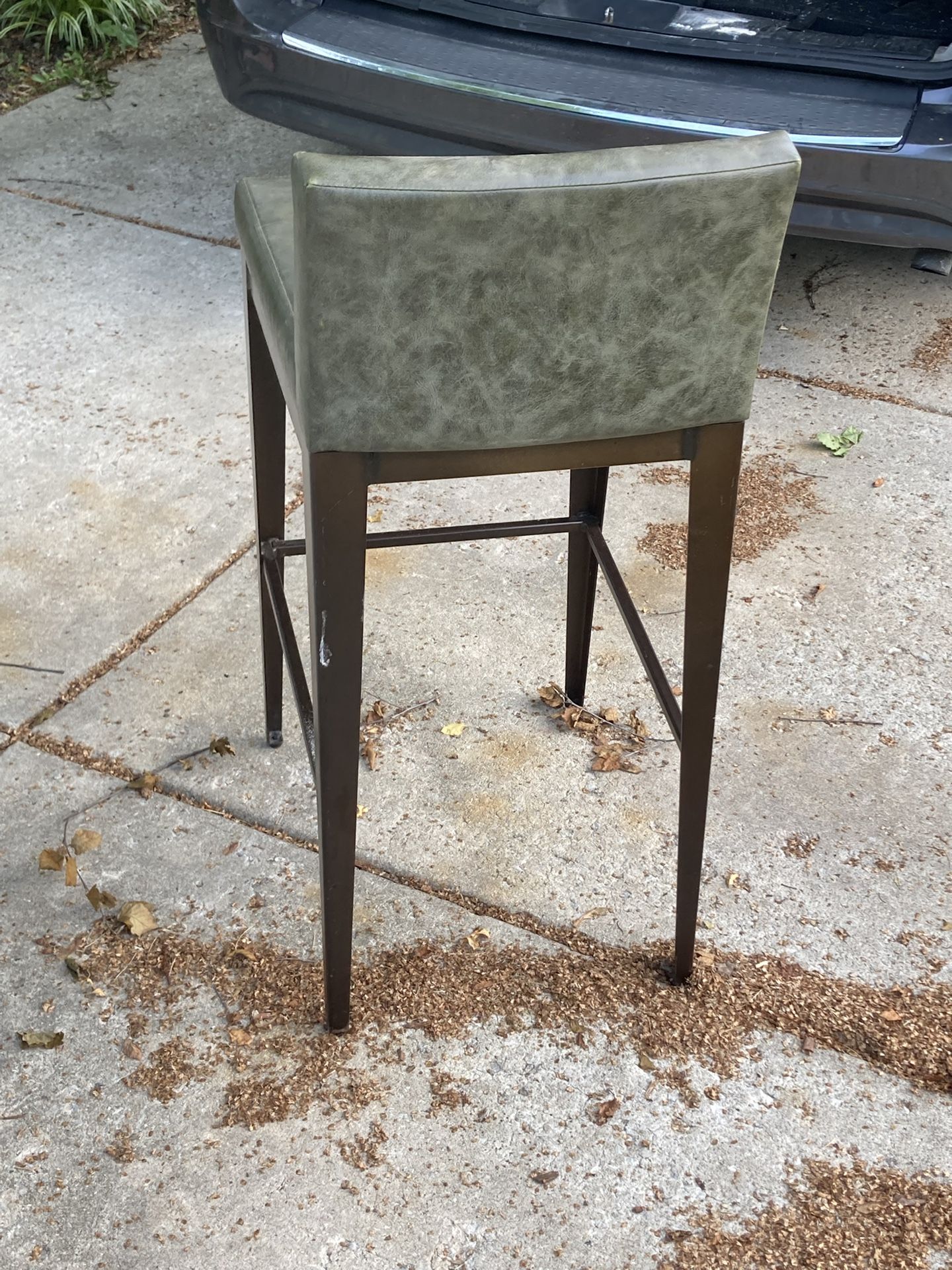 π₯ Amisco Commercial Bar Stools β 20 Available β $100 Each (Retail $350β$700+)