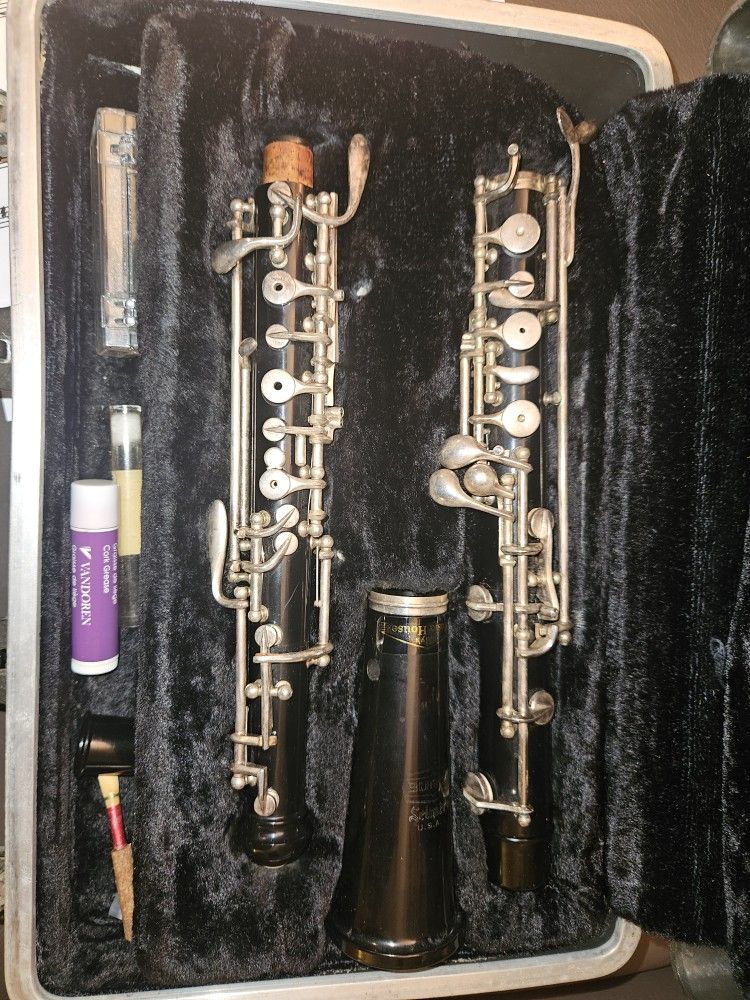 Selmer Bundy Oboe