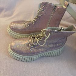 woman’s new pink bootie’s 